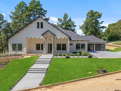 4504 Triggs Trace