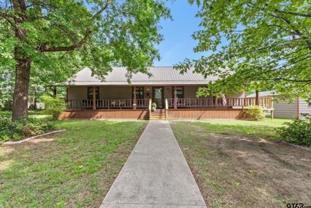 2270 Donna Dr