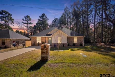 234 Sabinal Dr.