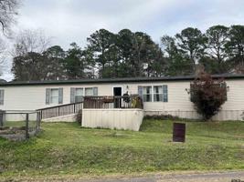 17136 Lakeside Dr