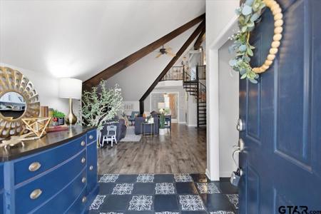 115 Hideaway Lane Central