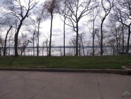 208 S Eagle's Bluff Blvd.