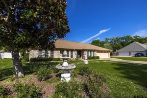 104 Lasalle Drive