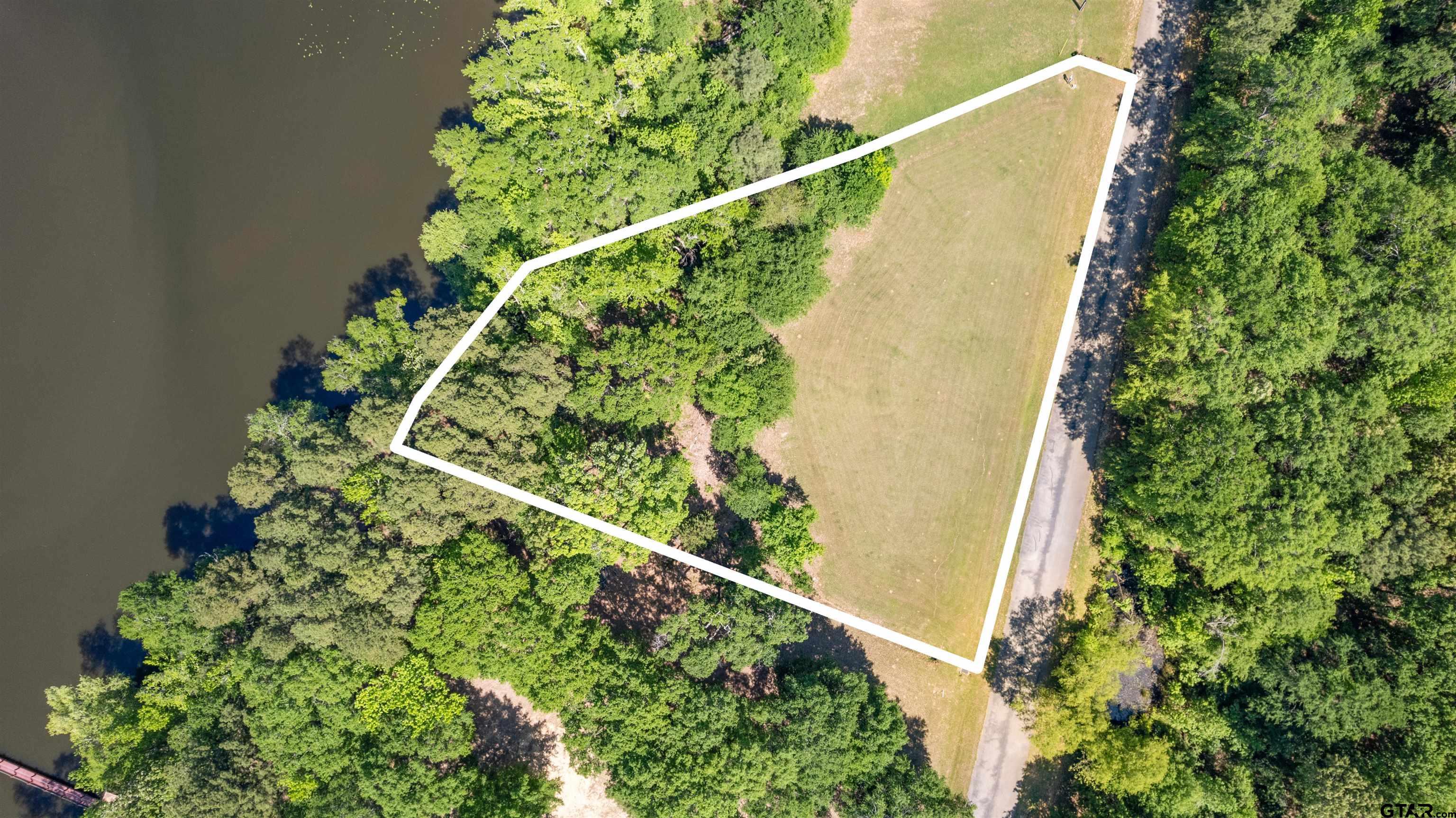 Image 2: Lot lines are approximate, Lot lines are approximate
