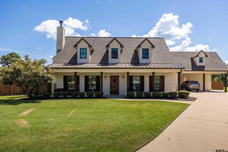 120 Graham Ln
