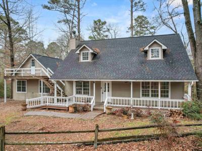 221 Butternut Glen