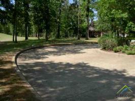 112 Red Oak Court