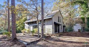 320 SE Winding Trail