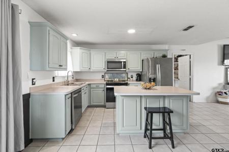 1428 County Road 2244
