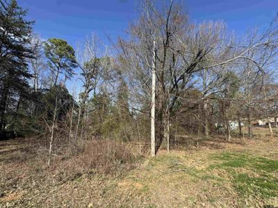 TBD Private Road 52040