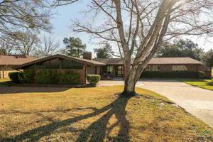 121 Fairway Dr.