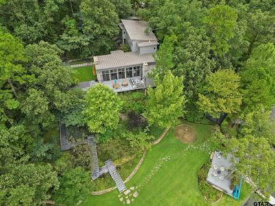 45 Lakeview Drive