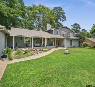 1127 W Fairway Dr