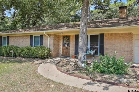 334 Hideaway Ln E