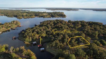 445 Private Road 5517