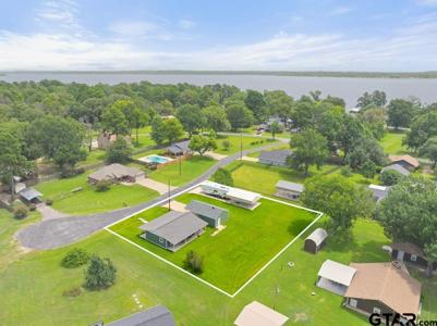 21310 Scenic Cir