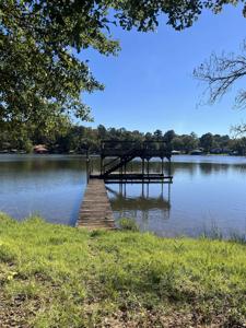 2428 Lake Park Ln