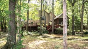 207 E El Dorado Drive