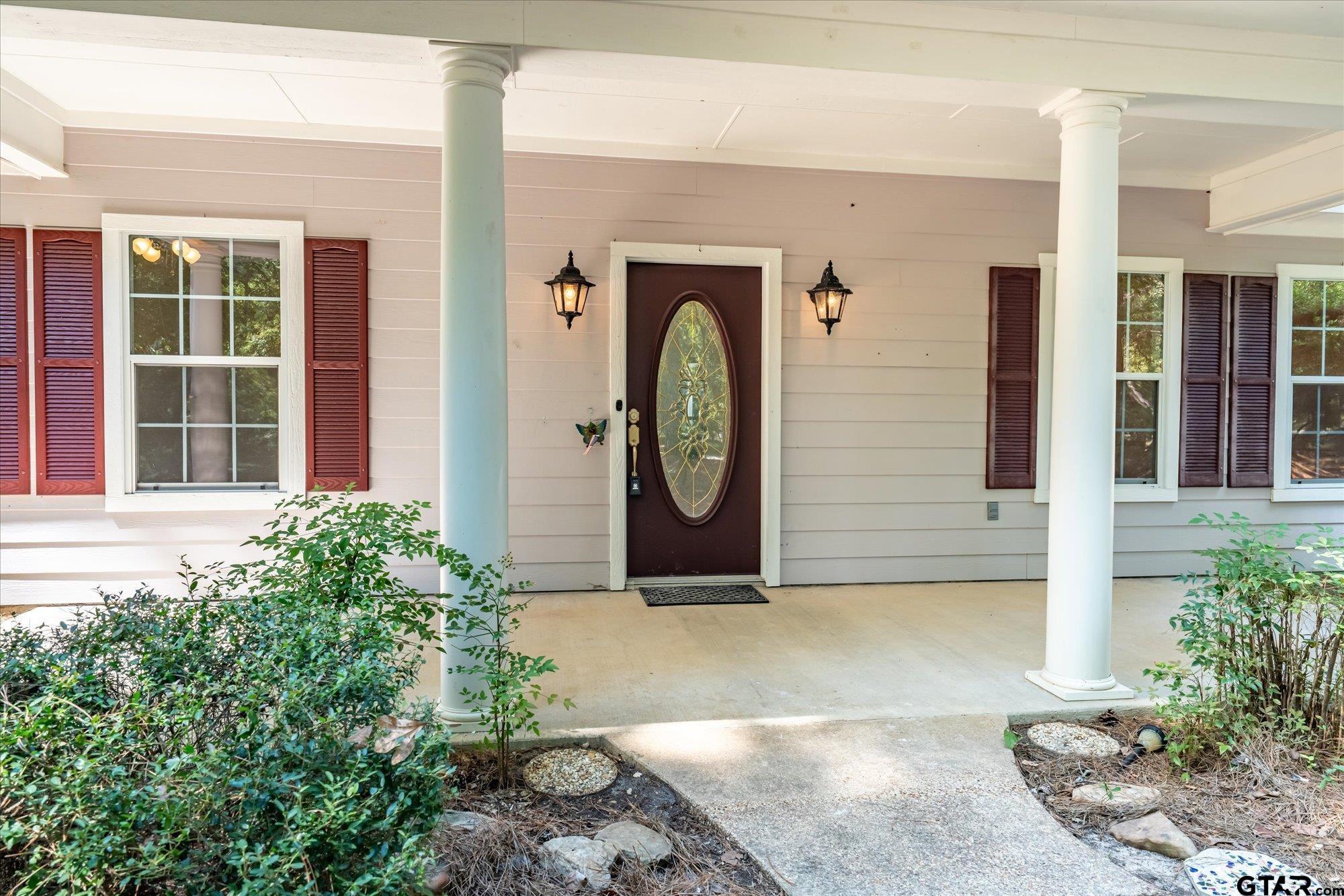 Image 3: Covered front porch