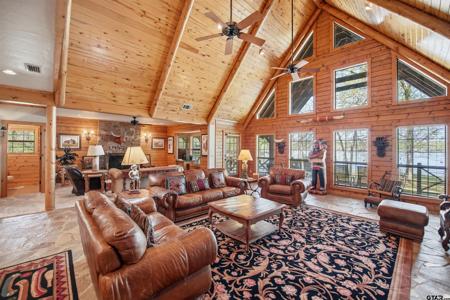 1705 Panther Creek Pass