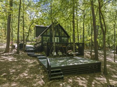 103 E Barker Creek