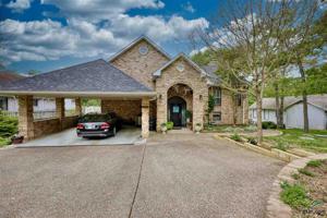 410 Hideaway Lane Central