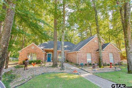 1644 Pineview Lane