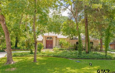 437 Hideaway Ln Central