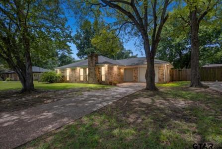411 Shady Ln