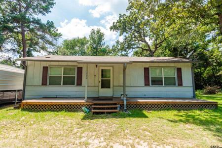 220 Carri Dr