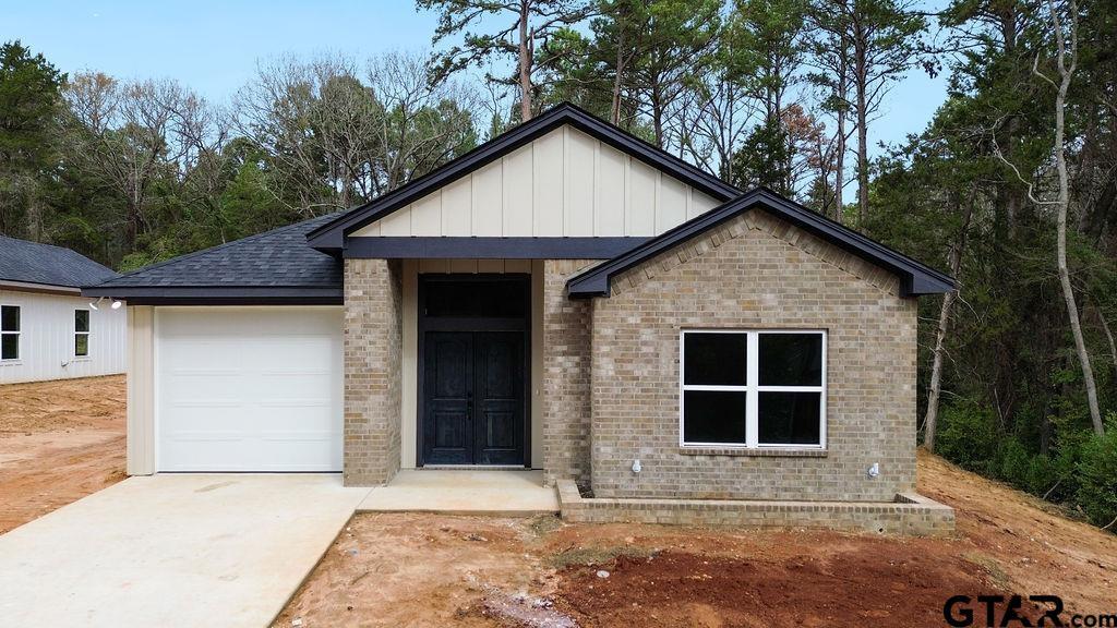 Image 1: Front of Home