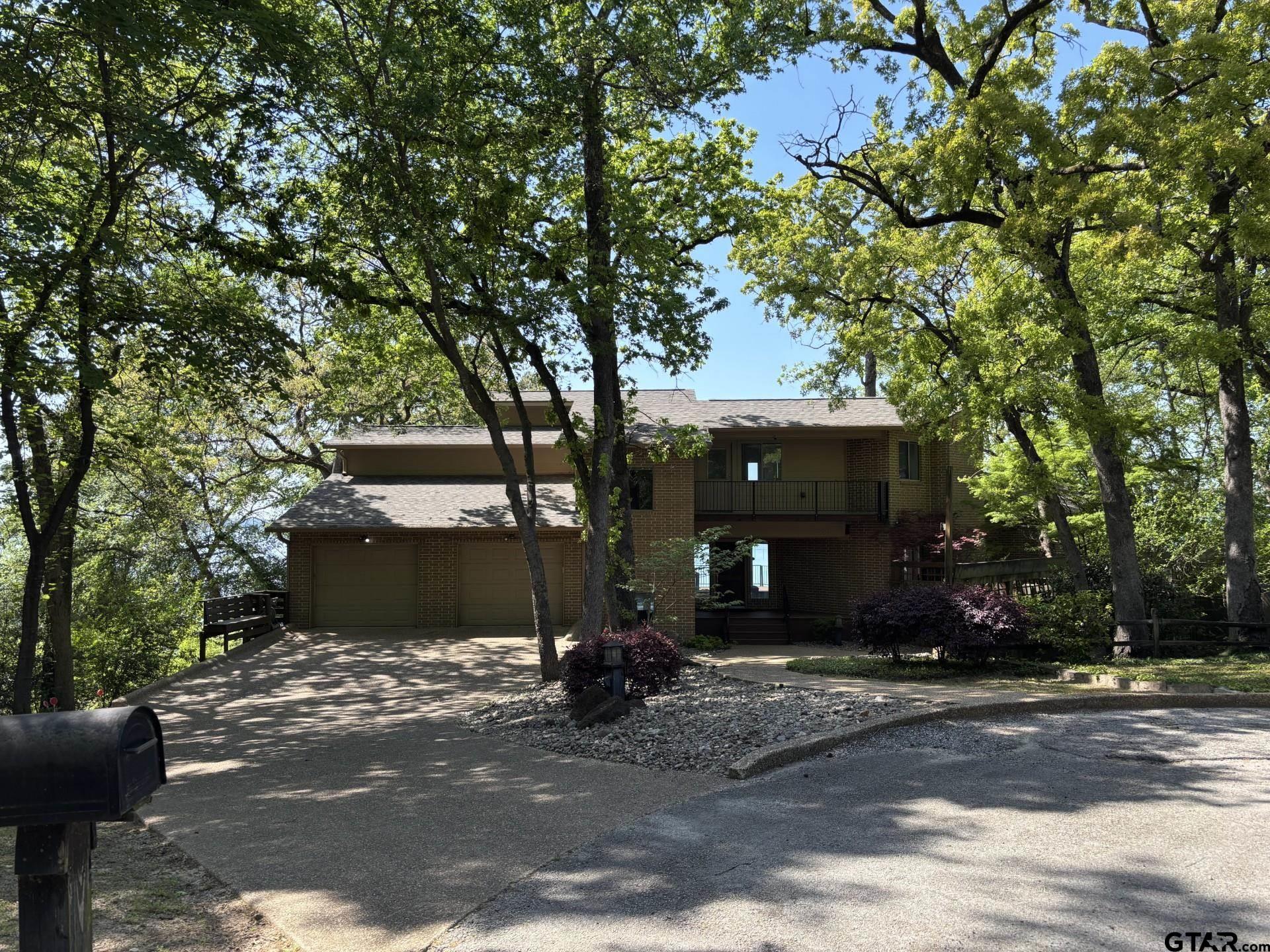 Image 2: Front of Home