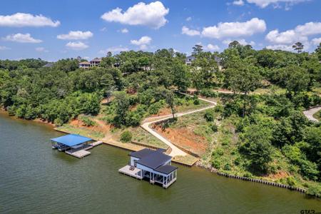 147 Lake Bluff Drive