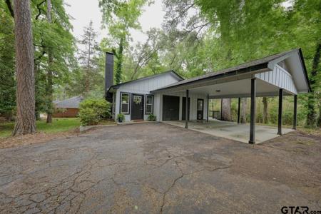 1452 Tanglewood Dr West