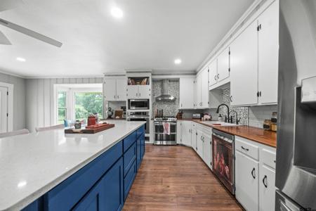 1901 Byrd Rd