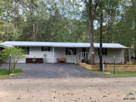 425 Albatross Dr