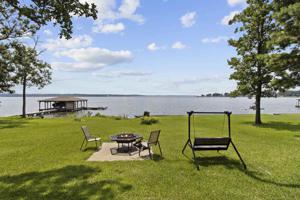 1378 Shoreline Cir