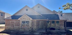 1821 Oak Ridge