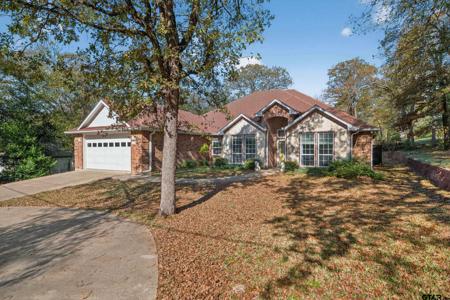 332 Highlander Heights