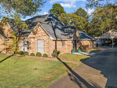 323 Hideaway Lane East