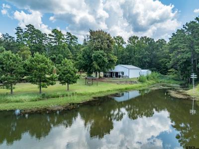 240 Private Road 5515
