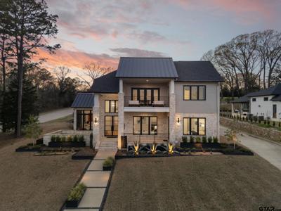 2432 Bellview Circle