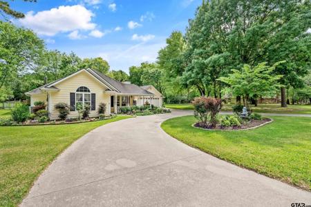 608 Green Meadow Trail