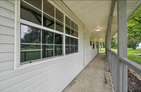 887 Janis Dr.