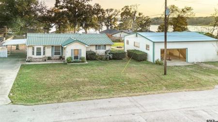 22240 Deval Ln