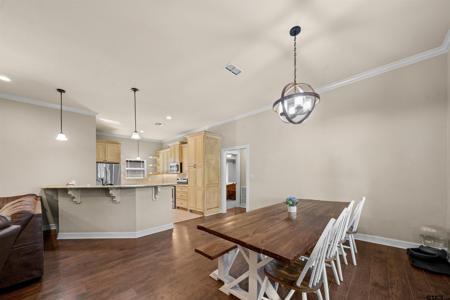 22238 Lime St