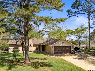 109 Old Barn Circle