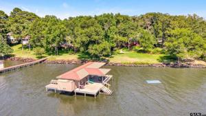 18064 Blue Waters Ln