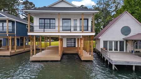 2628 Aqua Vista