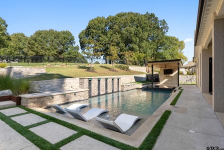 2432 Bellview Circle